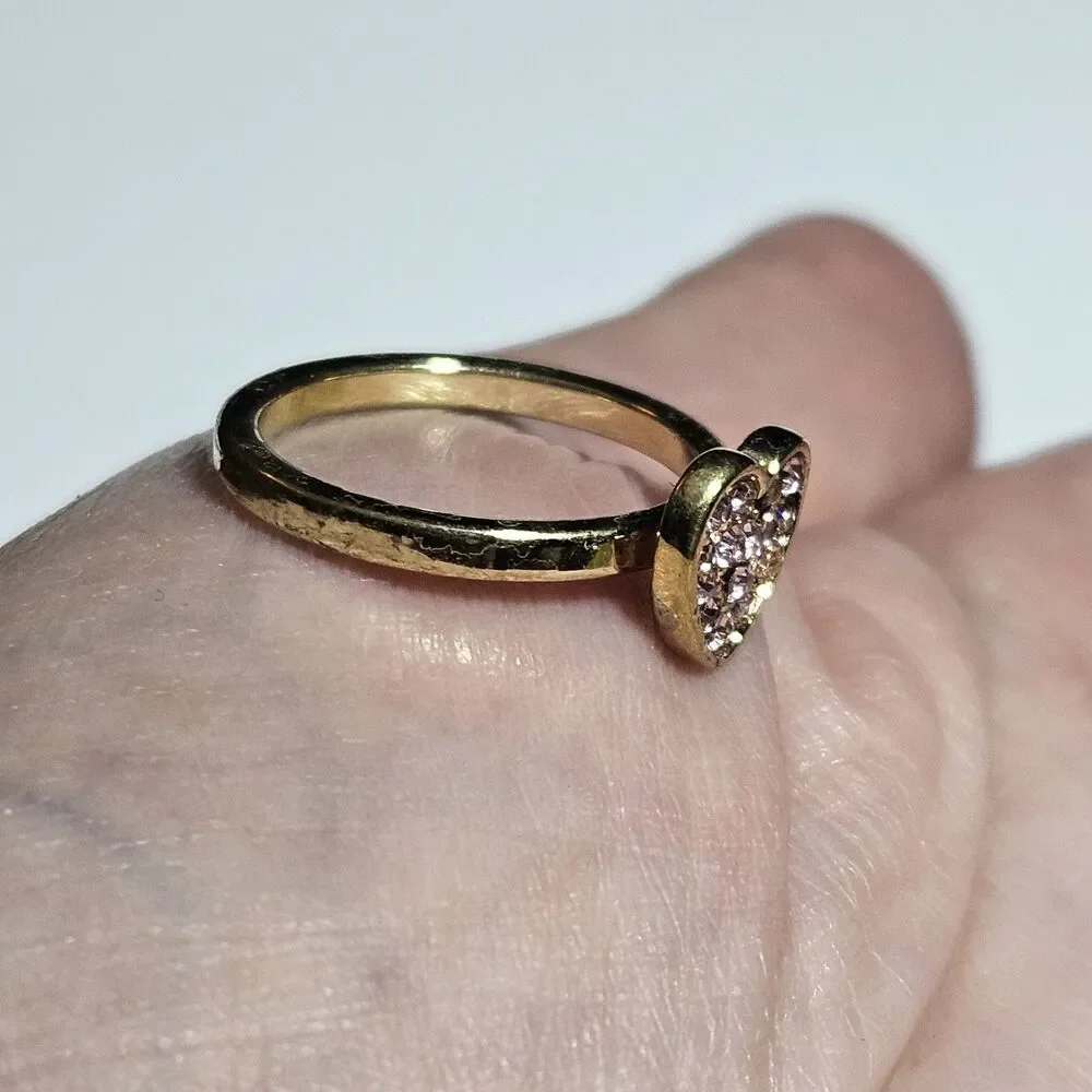 Gold Tone Pink Rhinestone Accented Heart Ring Size 5.25